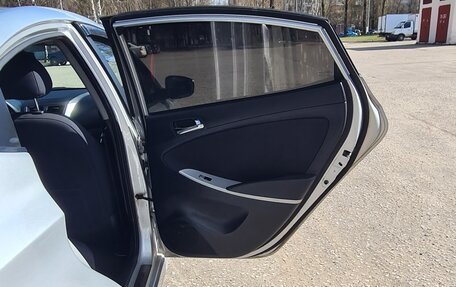 Hyundai Solaris II рестайлинг, 2012 год, 720 000 рублей, 16 фотография