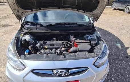 Hyundai Solaris II рестайлинг, 2012 год, 720 000 рублей, 8 фотография