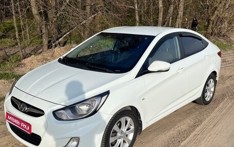 Hyundai Solaris II рестайлинг, 2012 год, 710 000 рублей, 1 фотография
