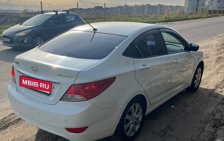 Hyundai Solaris II рестайлинг, 2012 год, 710 000 рублей, 4 фотография
