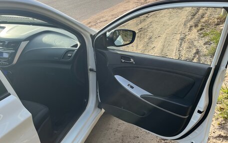 Hyundai Solaris II рестайлинг, 2012 год, 710 000 рублей, 9 фотография