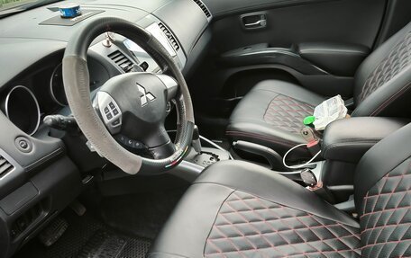 Mitsubishi Outlander III рестайлинг 3, 2010 год, 1 280 000 рублей, 10 фотография