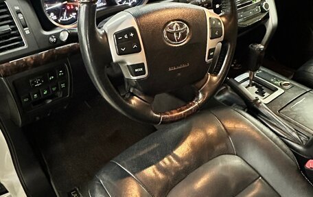 Toyota Land Cruiser 200, 2013 год, 5 050 000 рублей, 12 фотография