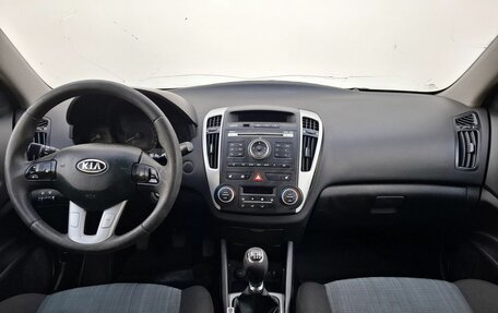 KIA cee'd I рестайлинг, 2010 год, 515 000 рублей, 12 фотография