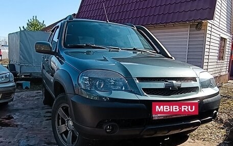 Chevrolet Niva I рестайлинг, 2018 год, 850 000 рублей, 1 фотография