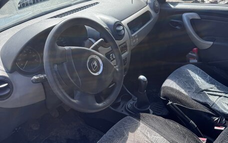 Renault Logan I, 2010 год, 200 000 рублей, 6 фотография