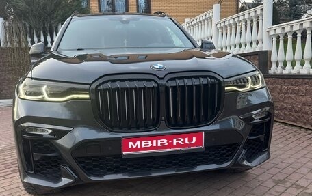 BMW X7, 2021 год, 8 199 999 рублей, 1 фотография