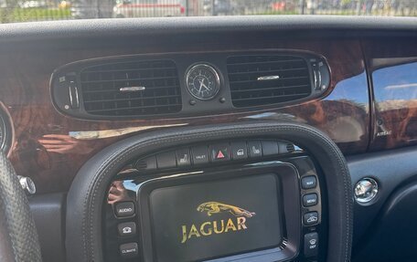 Jaguar XJR III (X350), 2003 год, 2 000 000 рублей, 6 фотография
