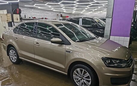 Volkswagen Polo VI (EU Market), 2019 год, 1 300 000 рублей, 2 фотография