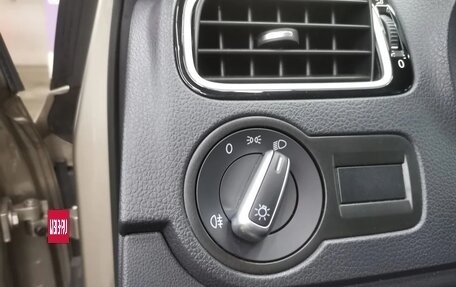 Volkswagen Polo VI (EU Market), 2019 год, 1 300 000 рублей, 25 фотография