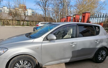 KIA cee'd I рестайлинг, 2009 год, 450 000 рублей, 3 фотография