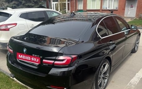 BMW 5 серия, 2016 год, 2 150 000 рублей, 14 фотография