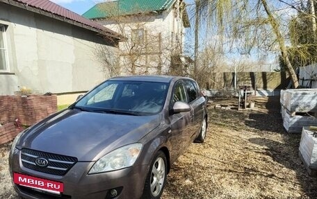 KIA cee'd I рестайлинг, 2007 год, 600 000 рублей, 22 фотография