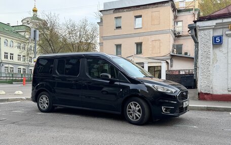 Ford Tourneo Connect II рестайлинг, 2020 год, 1 950 000 рублей, 3 фотография