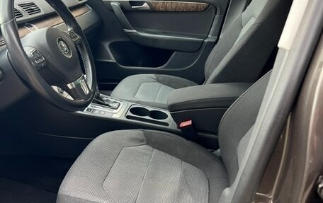 Volkswagen Passat B7, 2014 год, 950 000 рублей, 2 фотография