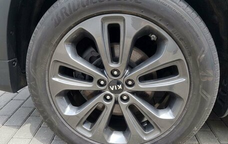 KIA Sorento II рестайлинг, 2013 год, 1 899 000 рублей, 29 фотография