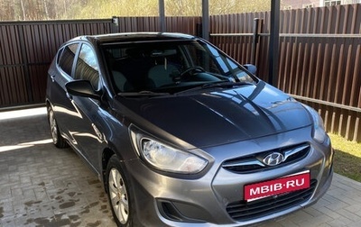 Hyundai Solaris II рестайлинг, 2012 год, 700 000 рублей, 1 фотография