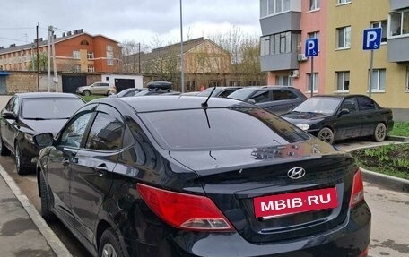 Hyundai Solaris II рестайлинг, 2015 год, 650 000 рублей, 3 фотография