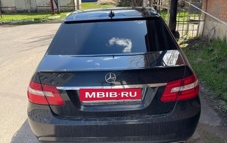 Mercedes-Benz E-Класс, 2012 год, 1 800 000 рублей, 3 фотография