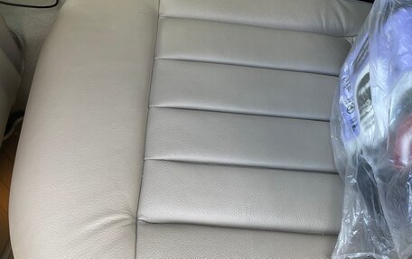 Mercedes-Benz E-Класс, 2012 год, 1 800 000 рублей, 10 фотография