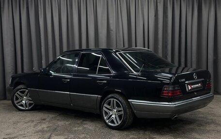 Mercedes-Benz E-Класс, 1994 год, 529 999 рублей, 3 фотография