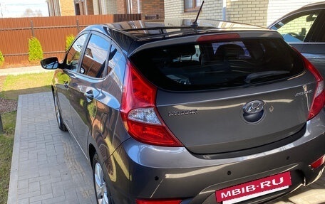 Hyundai Solaris II рестайлинг, 2012 год, 700 000 рублей, 3 фотография