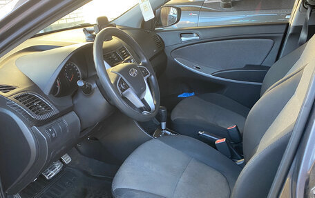 Hyundai Solaris II рестайлинг, 2012 год, 700 000 рублей, 18 фотография