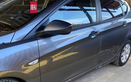 Hyundai Solaris II рестайлинг, 2012 год, 700 000 рублей, 8 фотография