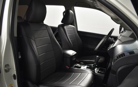 Toyota Land Cruiser Prado 150 рестайлинг 2, 2015 год, 3 855 400 рублей, 10 фотография