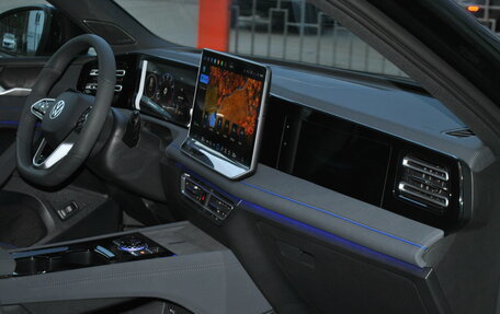 Volkswagen Tiguan, 2026 год, 4 800 000 рублей, 27 фотография