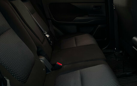 Mitsubishi Outlander III рестайлинг 3, 2017 год, 2 320 000 рублей, 12 фотография