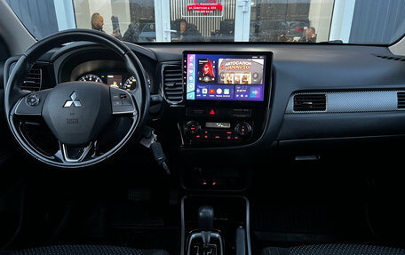 Mitsubishi Outlander III рестайлинг 3, 2017 год, 2 320 000 рублей, 13 фотография