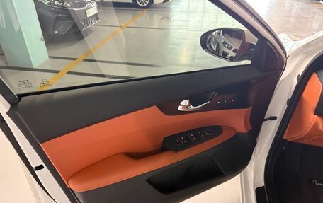 KIA K3, 2023 год, 1 990 000 рублей, 10 фотография