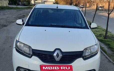Renault Logan II, 2015 год, 480 000 рублей, 1 фотография