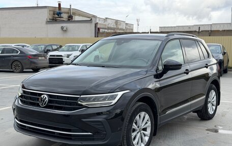 Volkswagen Tiguan II, 2021 год, 2 785 000 рублей, 1 фотография