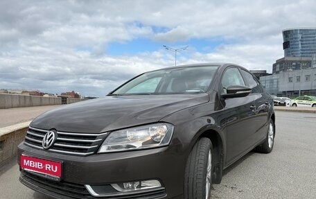 Volkswagen Passat B7, 2012 год, 850 000 рублей, 1 фотография