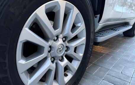 Toyota Land Cruiser Prado 150 рестайлинг 2, 2016 год, 4 500 000 рублей, 36 фотография