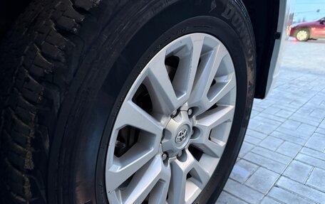 Toyota Land Cruiser Prado 150 рестайлинг 2, 2016 год, 4 500 000 рублей, 37 фотография