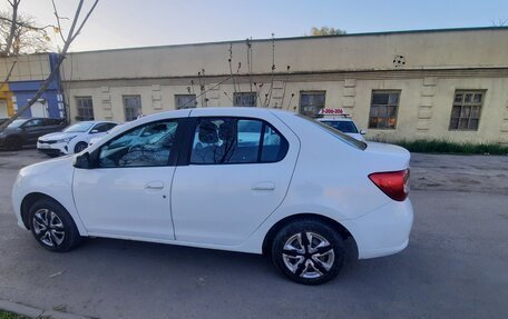 Renault Logan II, 2015 год, 480 000 рублей, 4 фотография