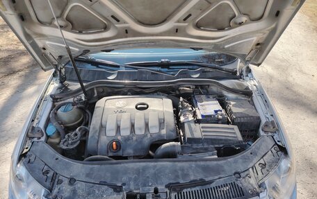 Volkswagen Passat B6, 2005 год, 350 000 рублей, 7 фотография