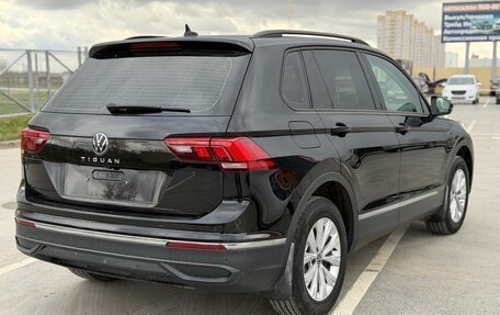 Volkswagen Tiguan II, 2021 год, 2 785 000 рублей, 2 фотография