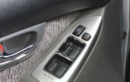 Toyota Land Cruiser Prado 120 рестайлинг, 2006 год, 1 690 000 рублей, 11 фотография