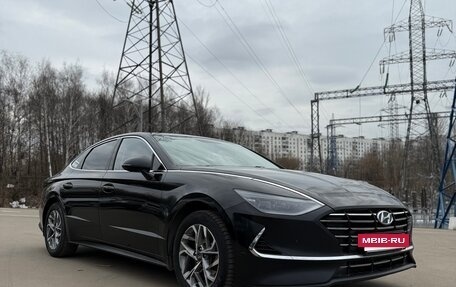 Hyundai Sonata VIII, 2019 год, 2 620 000 рублей, 2 фотография