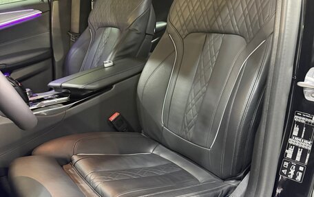 BMW 5 серия, 2019 год, 3 950 000 рублей, 12 фотография