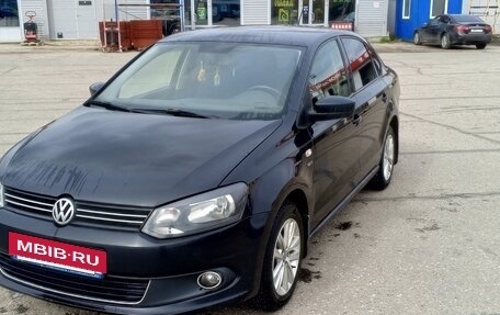 Volkswagen Polo VI (EU Market), 2013 год, 675 000 рублей, 2 фотография