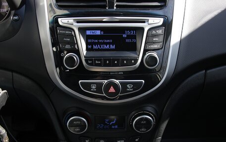 Hyundai Solaris II рестайлинг, 2016 год, 1 360 000 рублей, 18 фотография