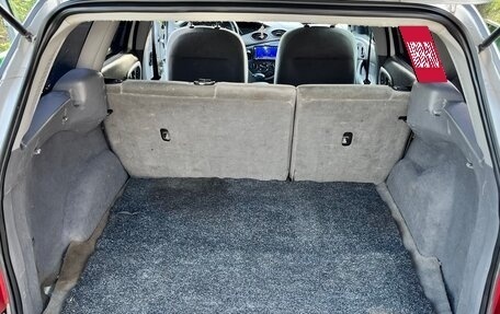 Ford Focus IV, 2002 год, 350 000 рублей, 11 фотография