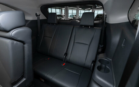 Toyota Highlander, 2026 год, 5 390 000 рублей, 15 фотография