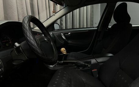 Volvo S60 III, 2002 год, 529 888 рублей, 5 фотография