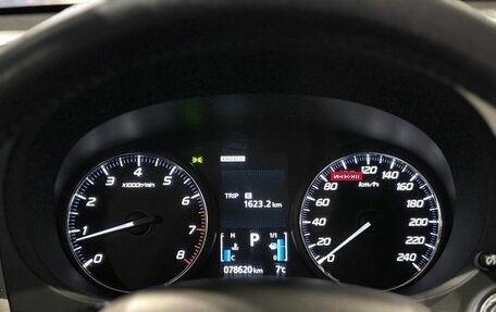 Mitsubishi Outlander III рестайлинг 3, 2017 год, 2 050 000 рублей, 12 фотография